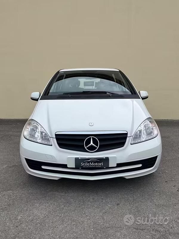 Begagnad Mercedes A160 Edition 95 HK (69 kW) 2009 Vit Sedan