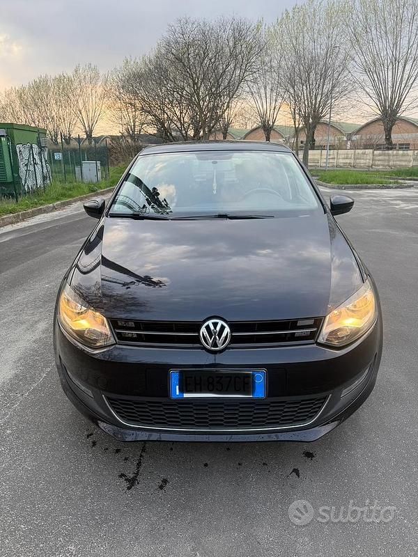 Usata VW Polo Highline 90 CV (66 kW) 2011 Nero Utilitaria