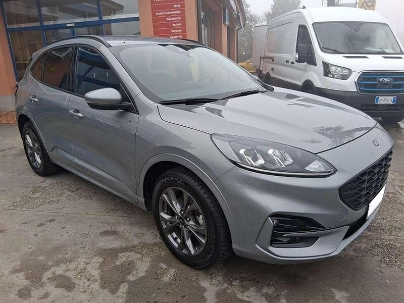 Usata Ford Kuga ST-Line 152 CV (111 kW) 2021 Grigio SUV