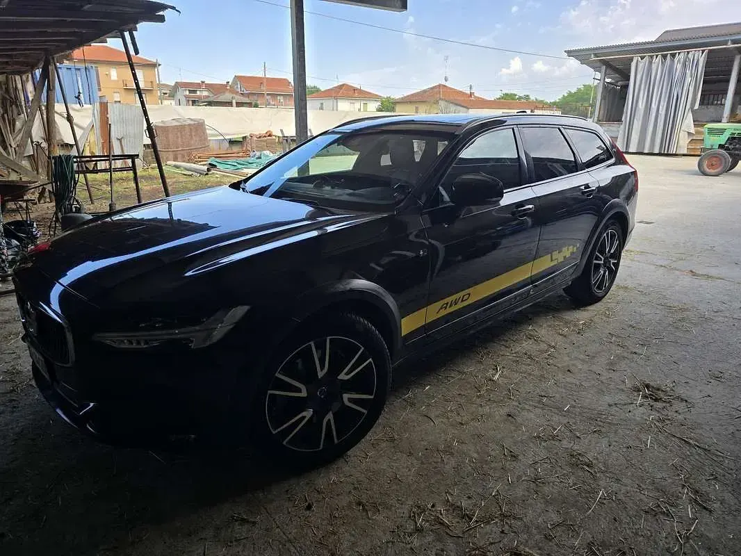 Usata Volvo V90 CC 235 CV (172 kW) 2017 Station wagon