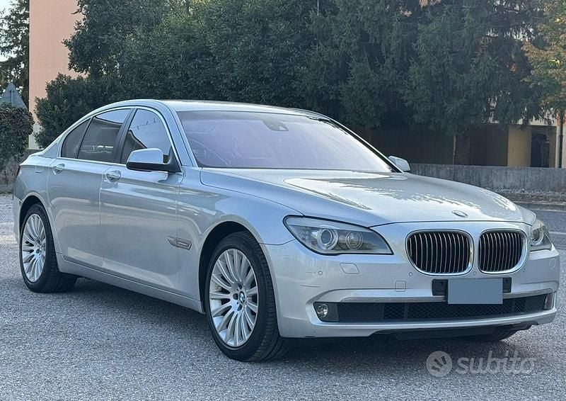 Usata BMW 730 333 CV (244 kW) 2010 Grigio Berlina