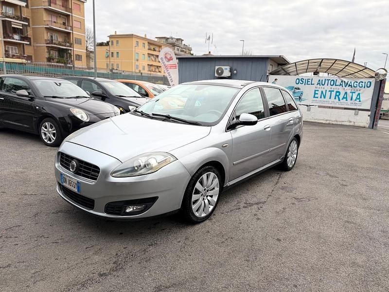 Usata Fiat Croma 200 CV (147 kW) 2008 Argento Station wagon