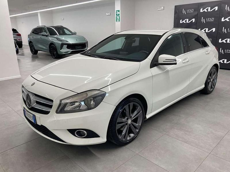 Usata Mercedes A180 109 CV (80 kW) 2014 Bianco Berlina
