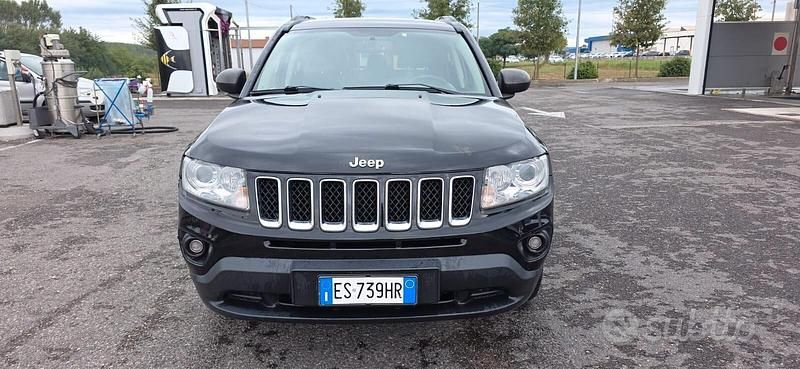 Nero Usata 2013 Jeep Compass Limited SUV | 5500 € (Buon prezzo) - Immagine 1/4