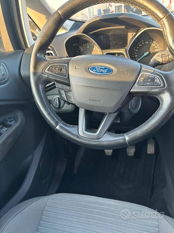 Gebraucht Ford C-MAX Titanium 120 PS (88 kW) 2016 Grau Van / Kleinbus