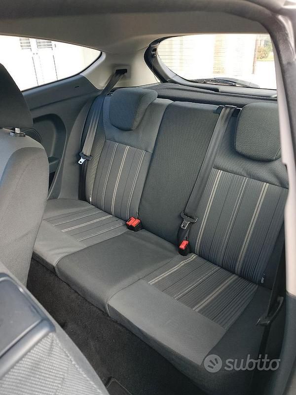 Usata Ford Fiesta 97 CV (71 kW) 2008 Grigio Utilitaria