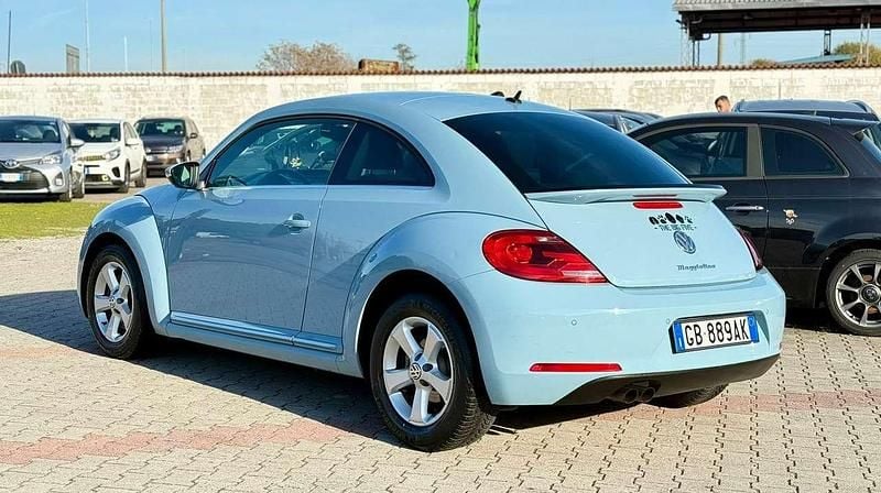 Usata VW New Beetle 162 CV (119 kW) 2012 Blu Utilitaria