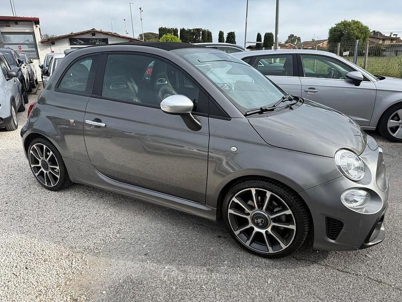 Usata Abarth 595 165 CV (121 kW) 2022 Gray Cabrio