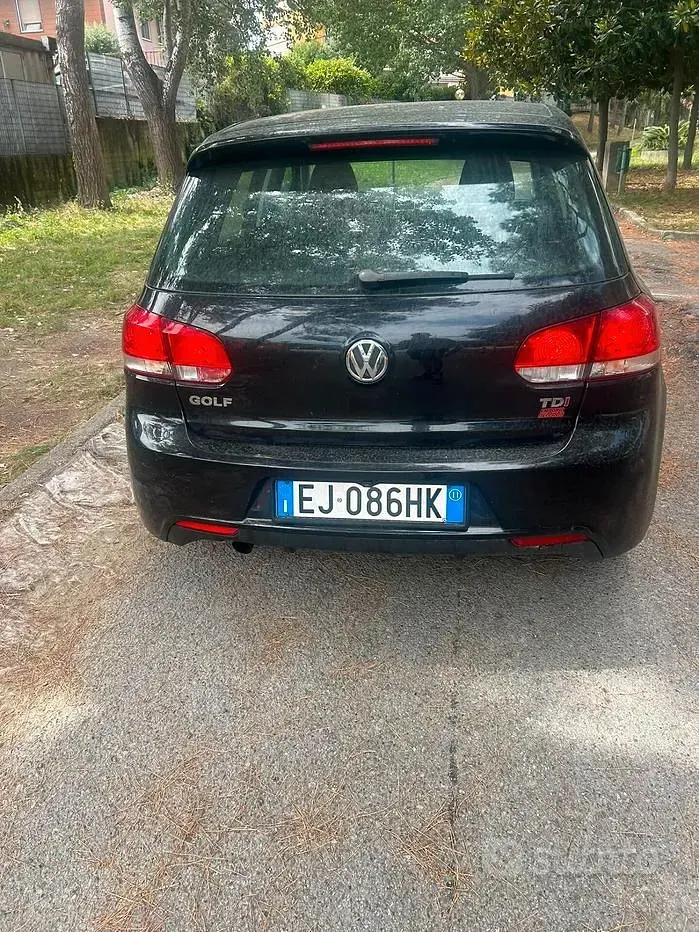 Usata VW Golf VI Highline 105 CV (77 kW) 2011 Nero Utilitaria