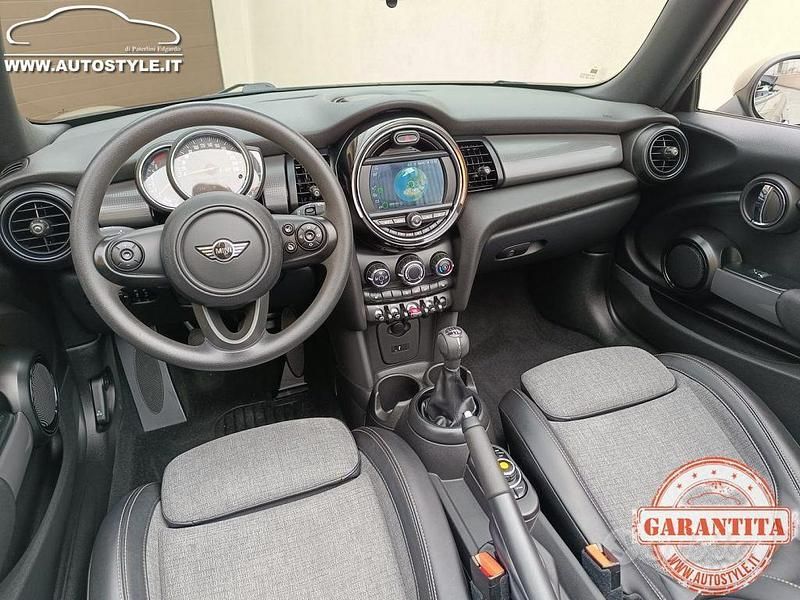 Usata Mini Cooper Cabriolet 136 CV (100 kW) 2018 Grigio Cabrio