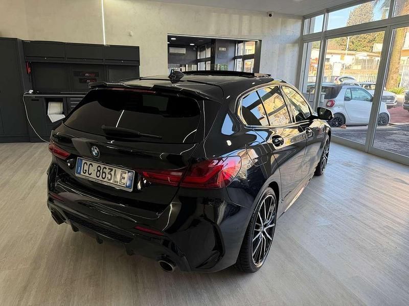 Usata BMW M135 306 CV (225 kW) 2020 Black sapphire Utilitaria