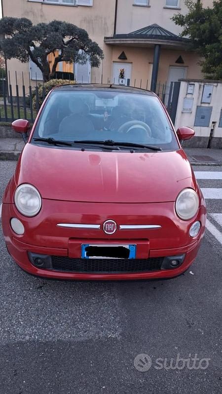 Usata Fiat 500 Lounge 69 CV (50 kW) 2010 Rosso Utilitaria