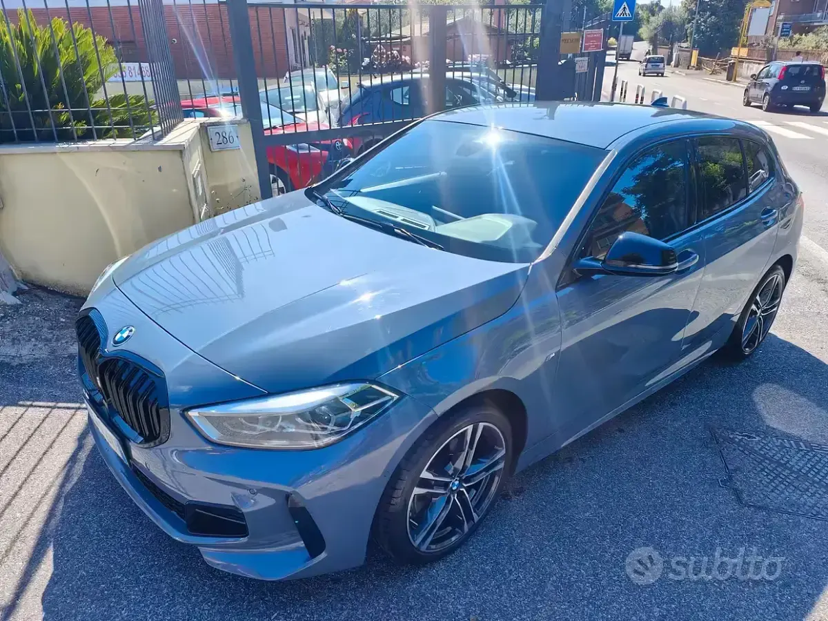 Usata BMW 116 M Sport 109 CV (80 kW) 2022 Grigio Utilitaria