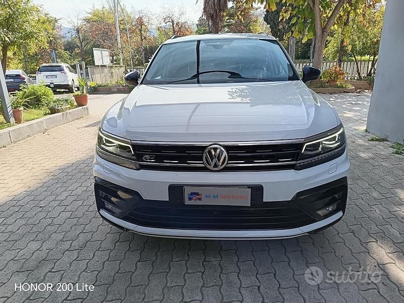 Usata VW Tiguan Allspace R-line 150 CV (110 kW) 2020 Bianco SUV