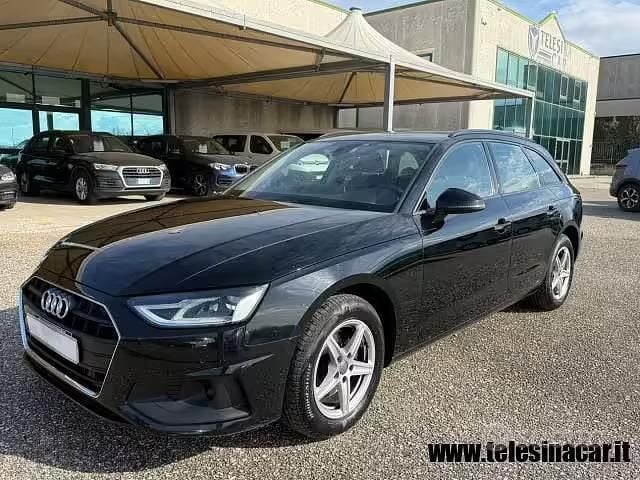 Usata Audi A4 Business 163 CV (119 kW) 2019 Nero Station wagon