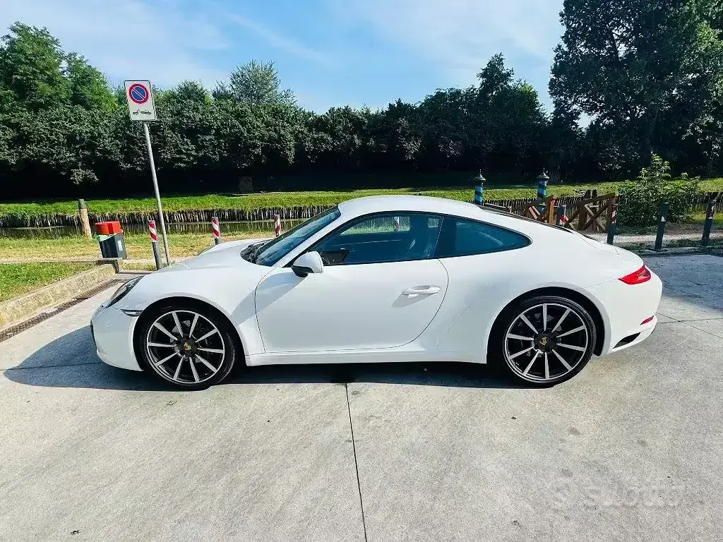 Usata Porsche 911 Carrera 370 CV (272 kW) 2017 Bianco Coupé
