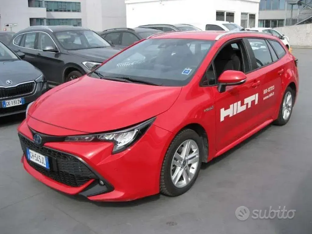 Second-hand Toyota Corolla Business Edition 98 CP (72 kW) 2021 Roșu Break