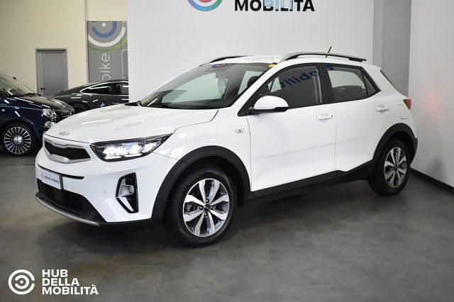 Usata Kia Stonic Urban 84 CV (61 kW) 2024 Bianco SUV