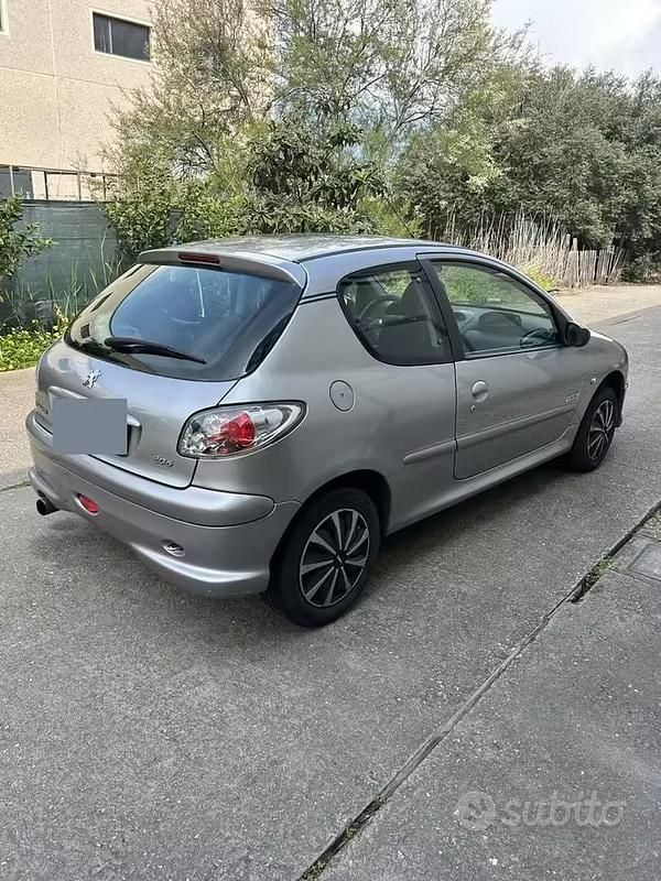 Usata Peugeot 206 60 CV (44 kW) 2005 Berlina