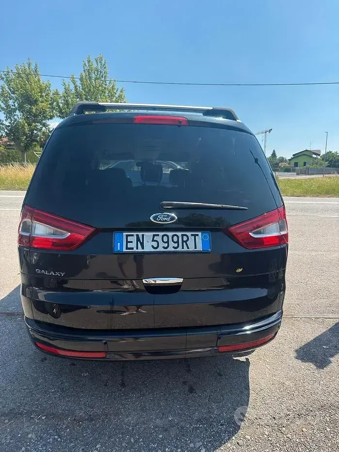 Usata Ford Galaxy Titanium 163 CV (119 kW) 2012 Nero Monovolume