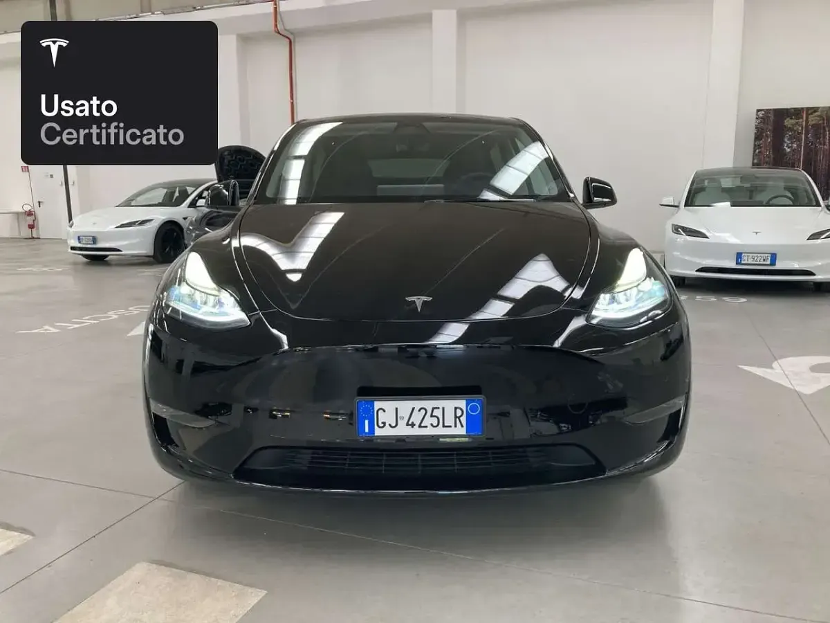 Usata Tesla Model Y Long Range AWD 258 kW (351 CV) 2022 Solid black SUV