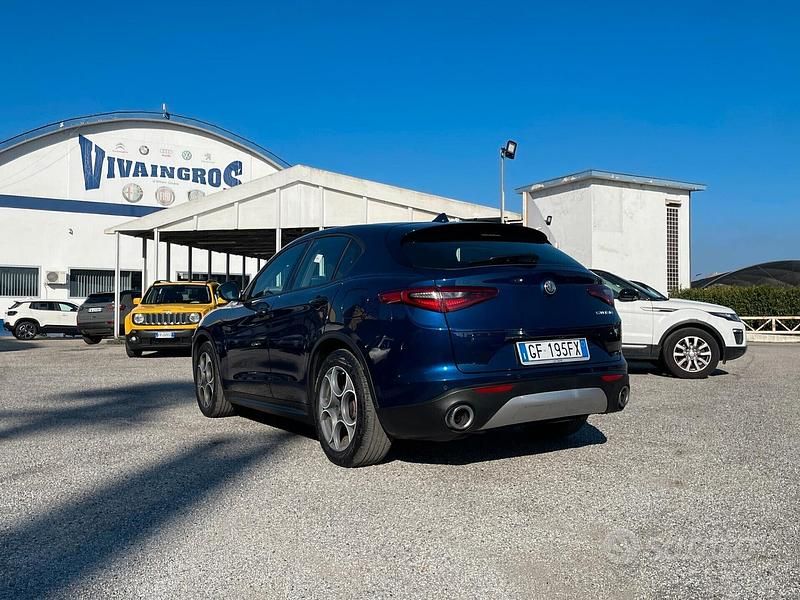Usata Alfa Romeo Stelvio 160 CV (117 kW) 2021 Blu SUV
