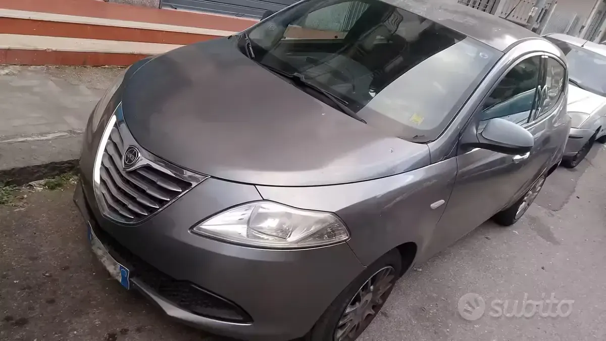Usata Lancia Ypsilon 69 CV (50 kW) 2013 Utilitaria