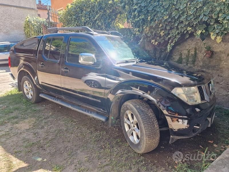 Usata Nissan Navara 171 CV (125 kW) 2008 Nero Pick-up