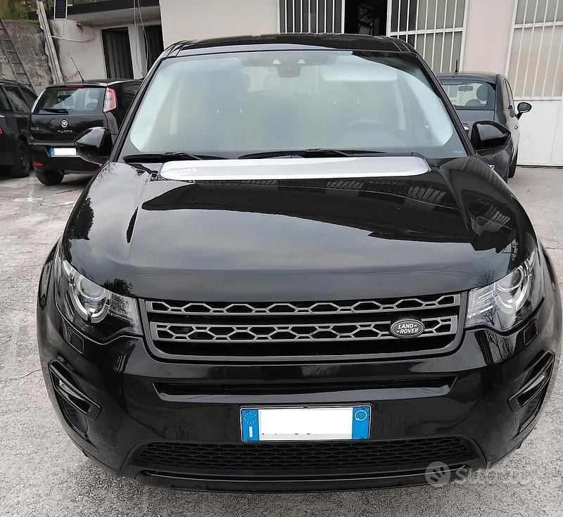 Nero Usata 2019 Land Rover Discovery Sport SE SUV | 15.300 € (Super prezzo) - Immagine 1/4