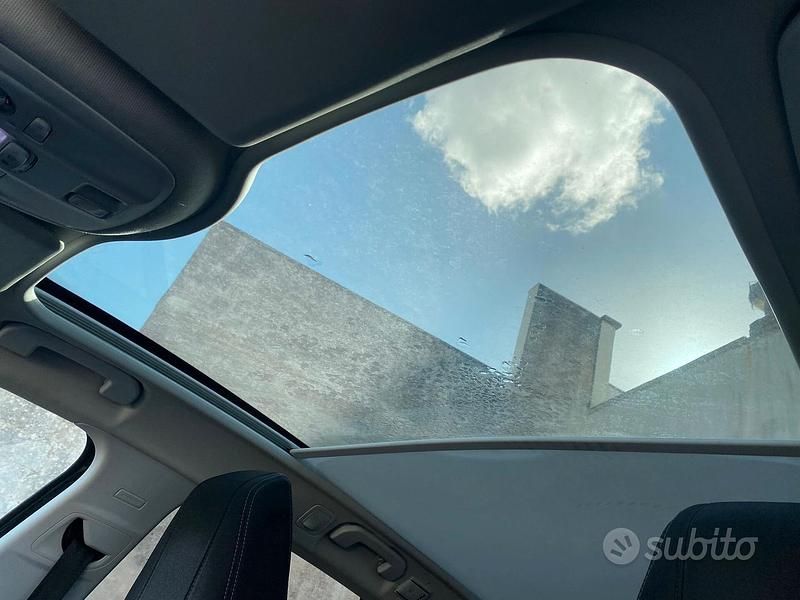 Usata Peugeot 308 Business-Line 120 CV (88 kW) 2017 Nero Station wagon