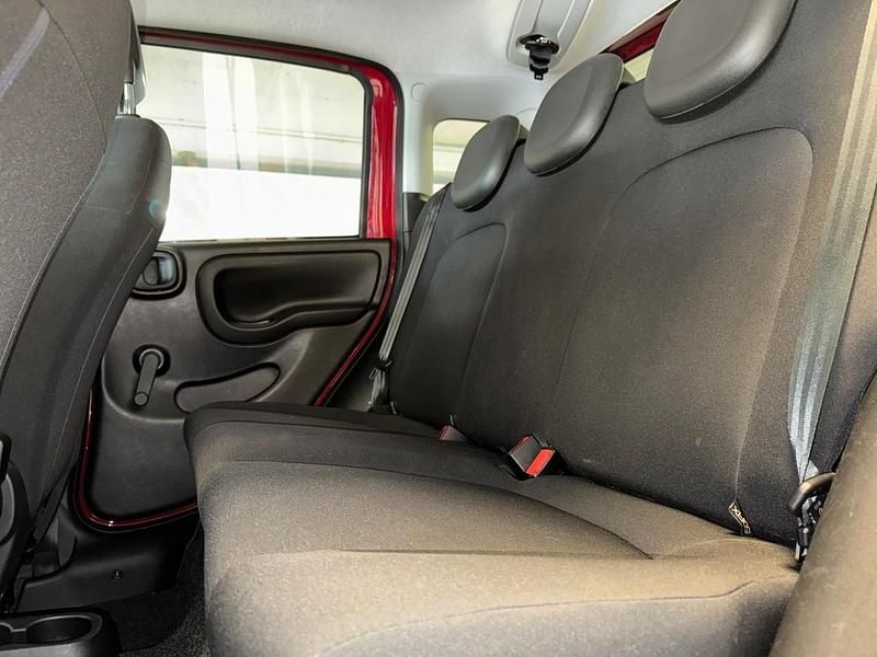 Usata Fiat Panda Cross Cross 70 CV (51 kW) 2024 Rosso Utilitaria