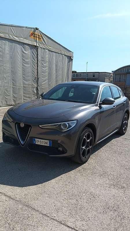 Usata Alfa Romeo Stelvio Executive 209 CV (153 kW) 2018 SUV