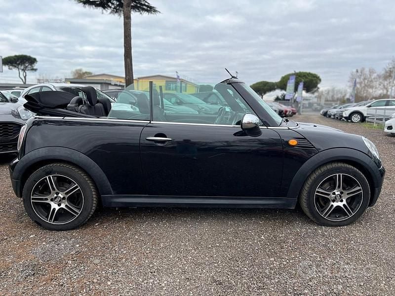 Usata Mini Cooper Cabriolet 120 CV (88 kW) 2009 Nero Cabrio