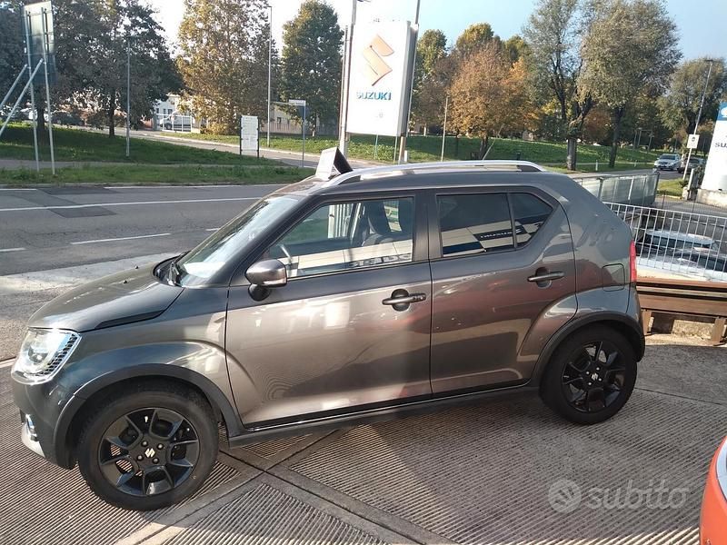 Usata Suzuki Ignis 90 CV (66 kW) 2018 Grigio Berlina