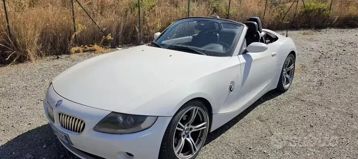 Usata BMW Z4 Efficient Dynamics 170 CV (125 kW) 2004 Bianco Cabrio