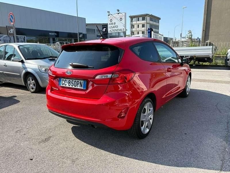 Usata Ford Fiesta 75 CV (55 kW) 2020 Rosso Utilitaria