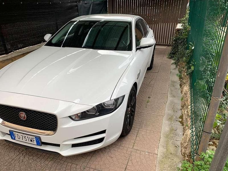 Usata Jaguar XE Portfolio 179 CV (131 kW) 2016 Berlina