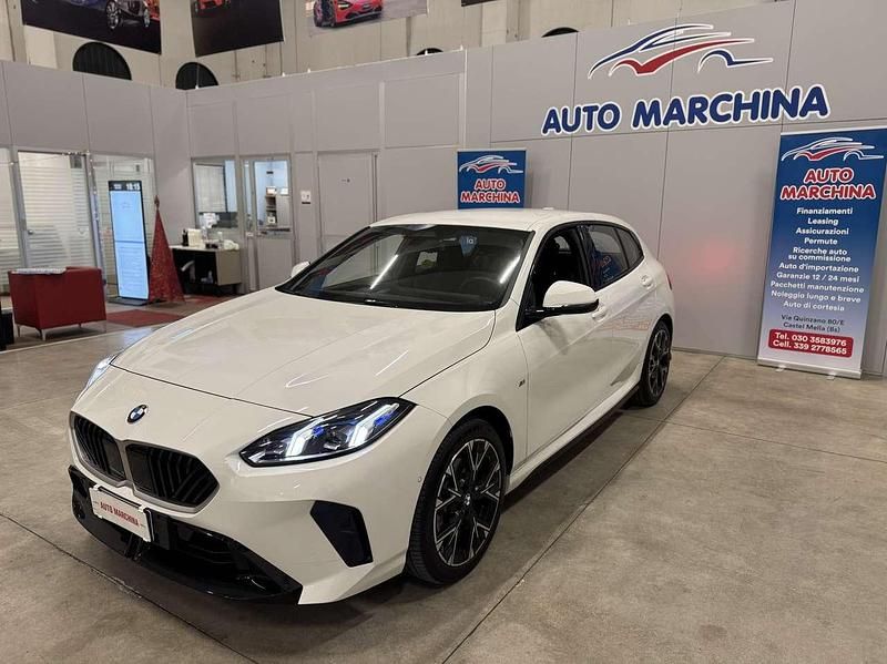 Bianco Usata 2024 BMW 118 M Sport Due volumi | 33.800 € (Buon prezzo) - Immagine 1/4