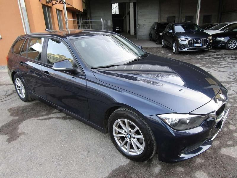 Usata BMW 316 116 CV (85 kW) 2015 Blu metallizzato Station wagon