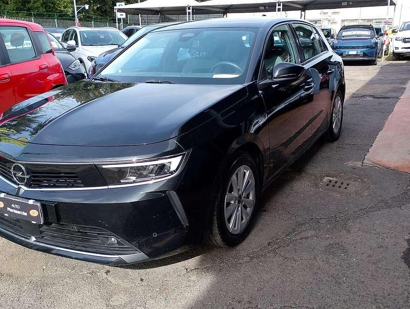 Usata Opel Astra Edition 110 CV (80 kW) 2023 Nero Berlina