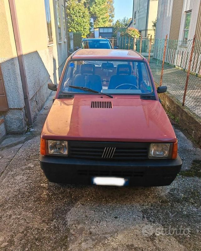 Usata Fiat Panda Young 39 CV (28 kW) 2000 Rosso Utilitaria