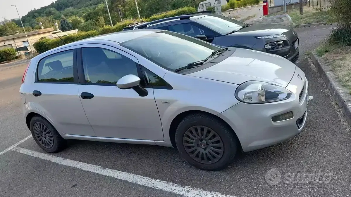 Usata Fiat Grande Punto Street 75 CV (55 kW) 2015 Grigio Utilitaria