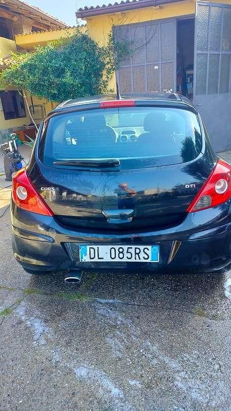 Usata Opel Corsa Sport 90 CV (66 kW) 2007 Nero Berlina