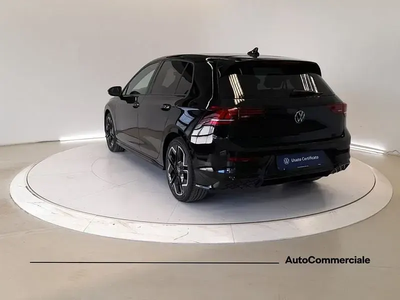 Nuova VW Golf VIII R-line Plus 150 CV (110 kW) 2026 Nero
