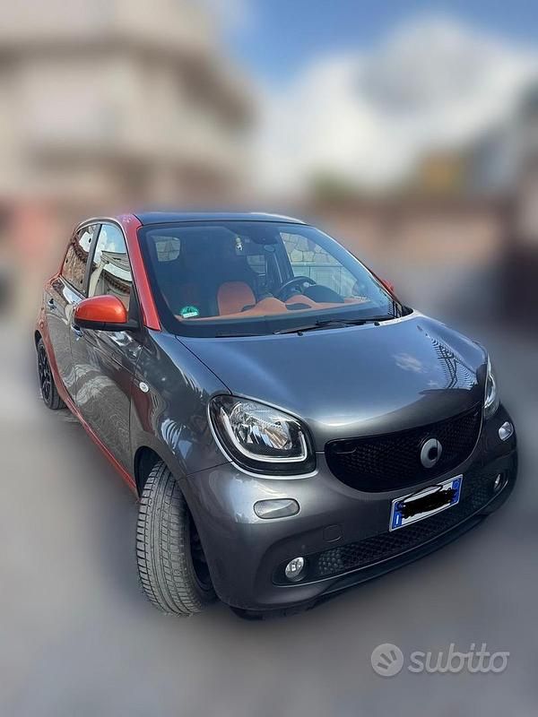 Usata Smart ForFour 71 CV (52 kW) 2015 Grigio Utilitaria