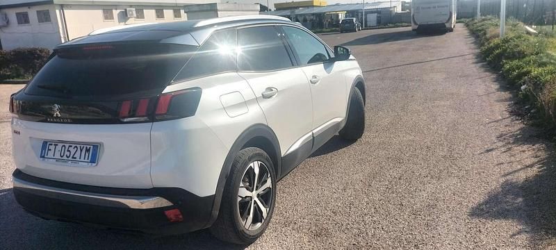 Usata Peugeot 3008 Access 131 CV (96 kW) 2018 Bianco SUV