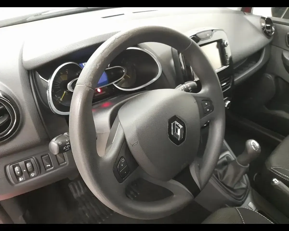 Usata Renault Clio IV 75 CV (55 kW) 2014 Rosso Utilitaria