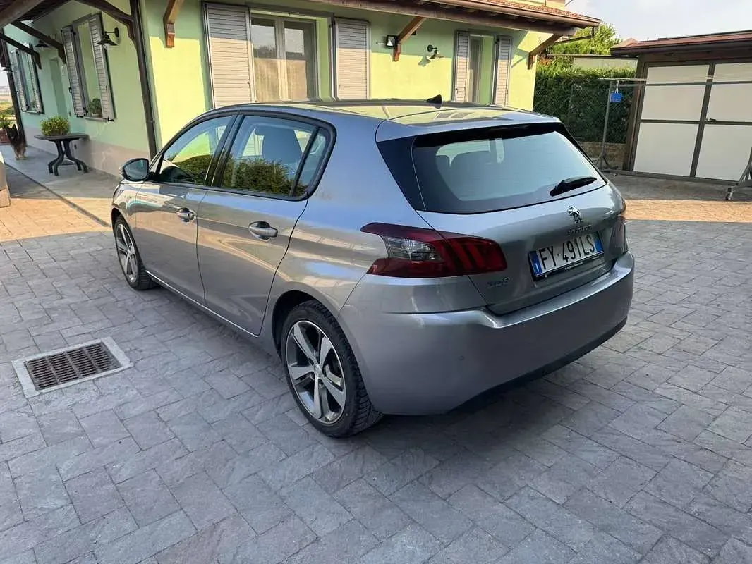 Usata Peugeot 308 Allure 131 CV (96 kW) 2019 Grigio Berlina