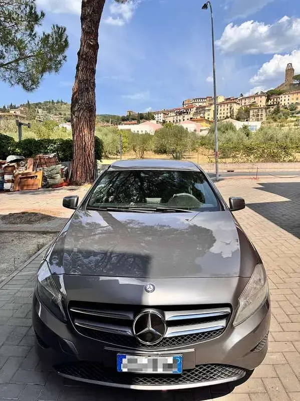 Usata Mercedes A180 109 CV (80 kW) 2016 Utilitaria