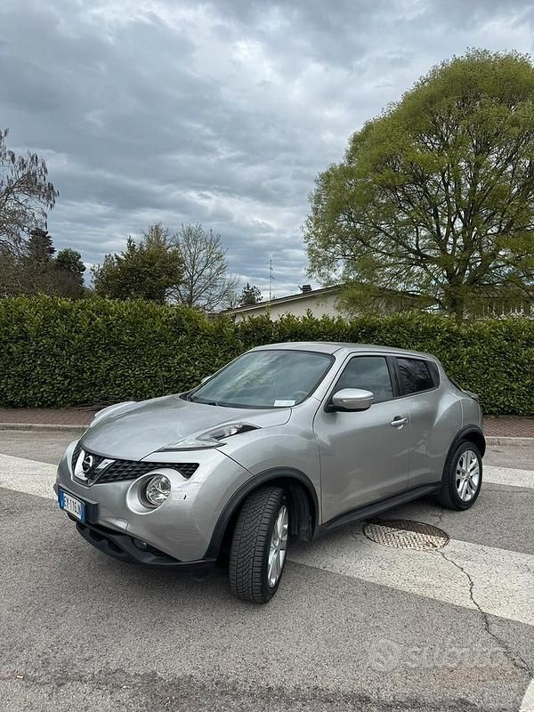 Usata Nissan Juke Acenta 110 CV (80 kW) 2015 Grigio SUV